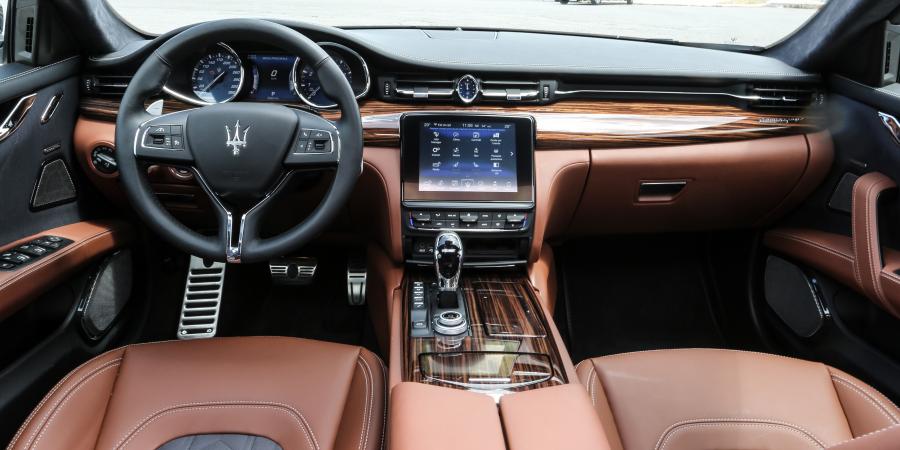 Торпедо Maserati Quattroporte GTS GranLusso 2016 года  (фото 20 из 44)